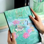 سررسید B5 یه سال خوب ته دوخت طلاکوب سری رویا 1404