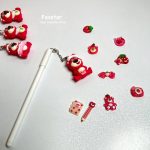 روان نویس آویزدار سیلیکونی طرح خرس و توت فرنگی Lotso کد 218 - Image 4