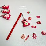 روان نویس آویزدار سیلیکونی طرح خرس و توت فرنگی Lotso کد 218 - Image 6