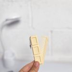 شانه آویزدار تاشو XIUDOU طرح شکلات کد 003 - Image 5