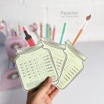 تقویم رومیزی پایه چوبی 1405 سویل طرح استند لوازم تحریر کد 1701 - Image 3