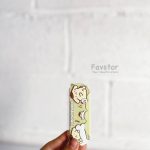 ست آینه و شانه آویزدار تاشو طرح کرومی و Sanrio کد 104 - Image 3