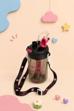 قمقمه فیلتر دار بند دار طرح کرومی و Sanrio کد 8006 - Image 4
