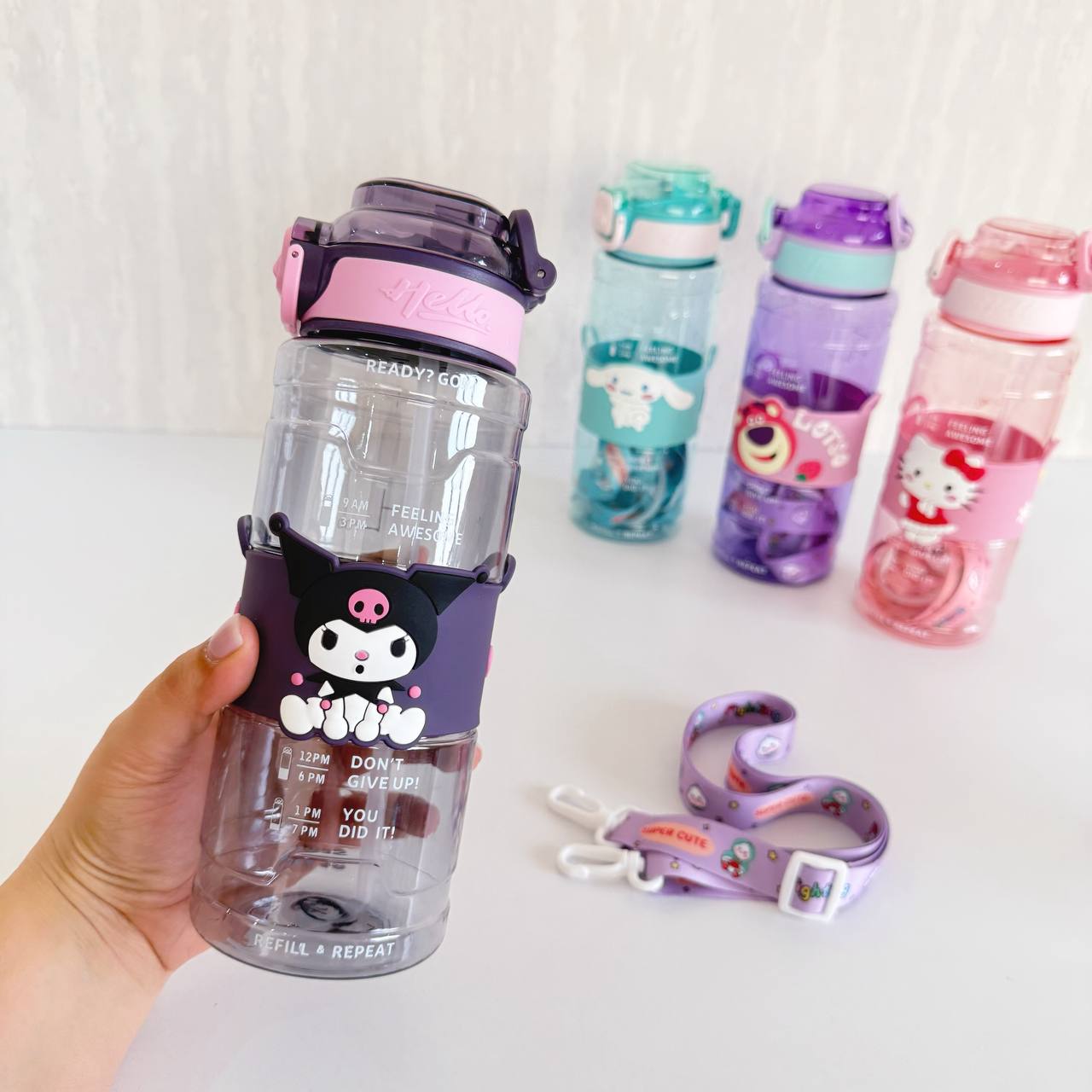 قمقمه دور سیلیکونی بند دار طرح کرومی و Sanrio کد 3038