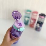 قمقمه دور سیلیکونی بند دار طرح کرومی و Sanrio کد 3038 - Image 4
